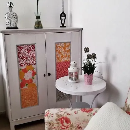 Appartamento Aialmar *