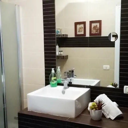 Aialmar Apartment *